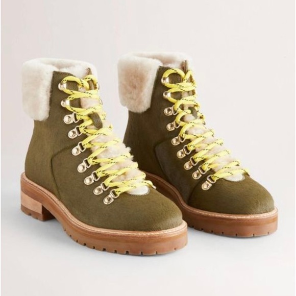 Boden Shoes - New in box, Boden Lace-up Winter Boot in Olive green ❄️